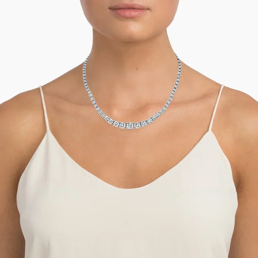 Tennis Necklace 100% Graduation in Natural Diamonds in 18k White Gold