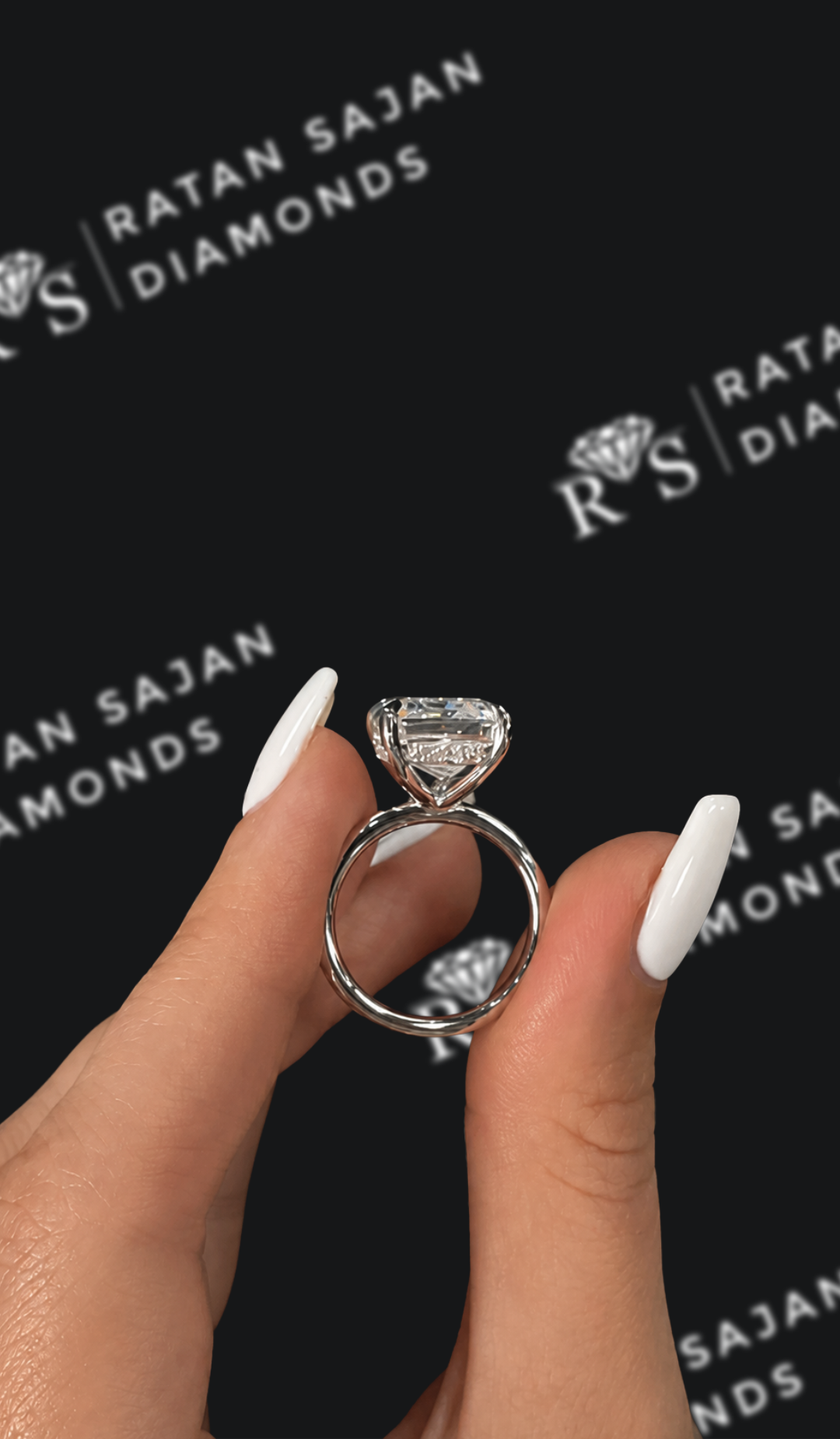 10 Carat Solitaire Engagement Ring - Emerald Diamond