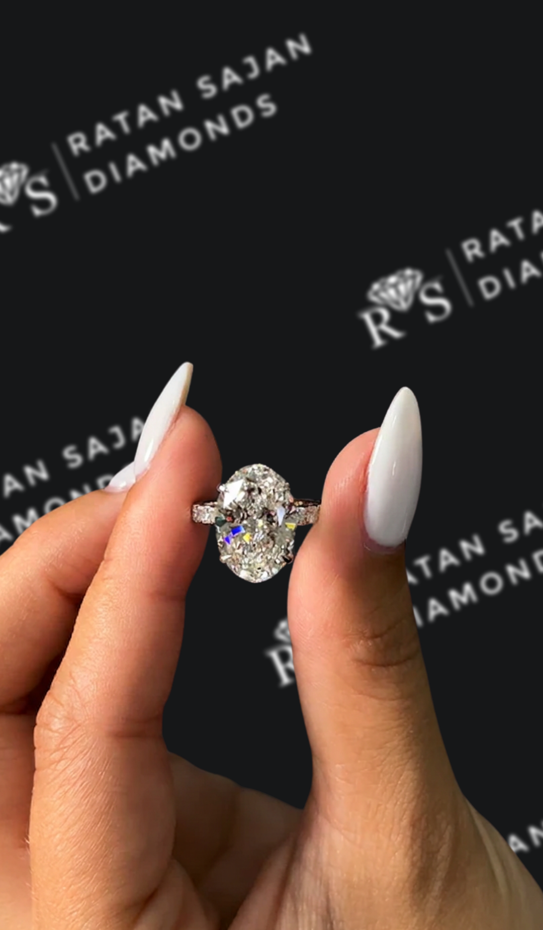 4 Carat Lab-grown Diamond Band Engagement Ring - Oval Diamond
