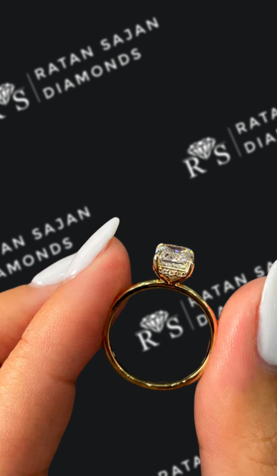 2 Carat Solitaire Engagement Ring - Radiant Diamond