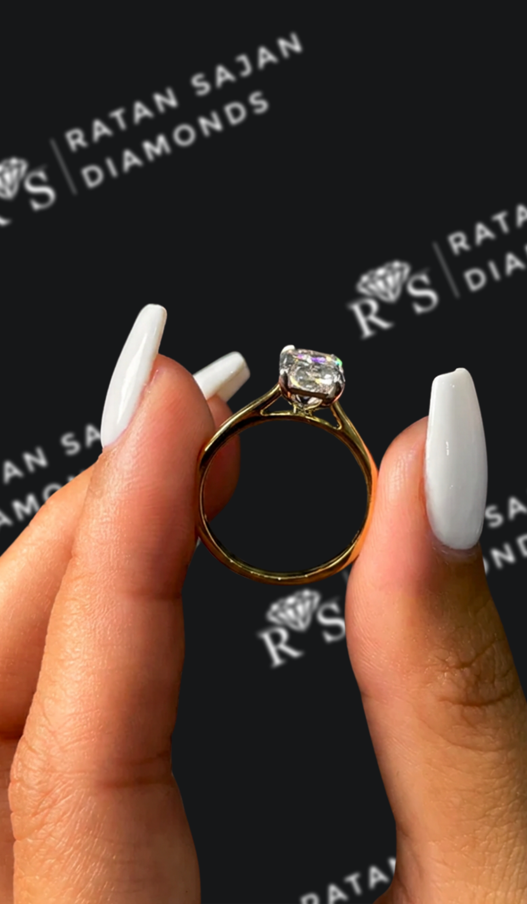 1.5 Carat Solitaire Engagement Ring - Radiant Diamond