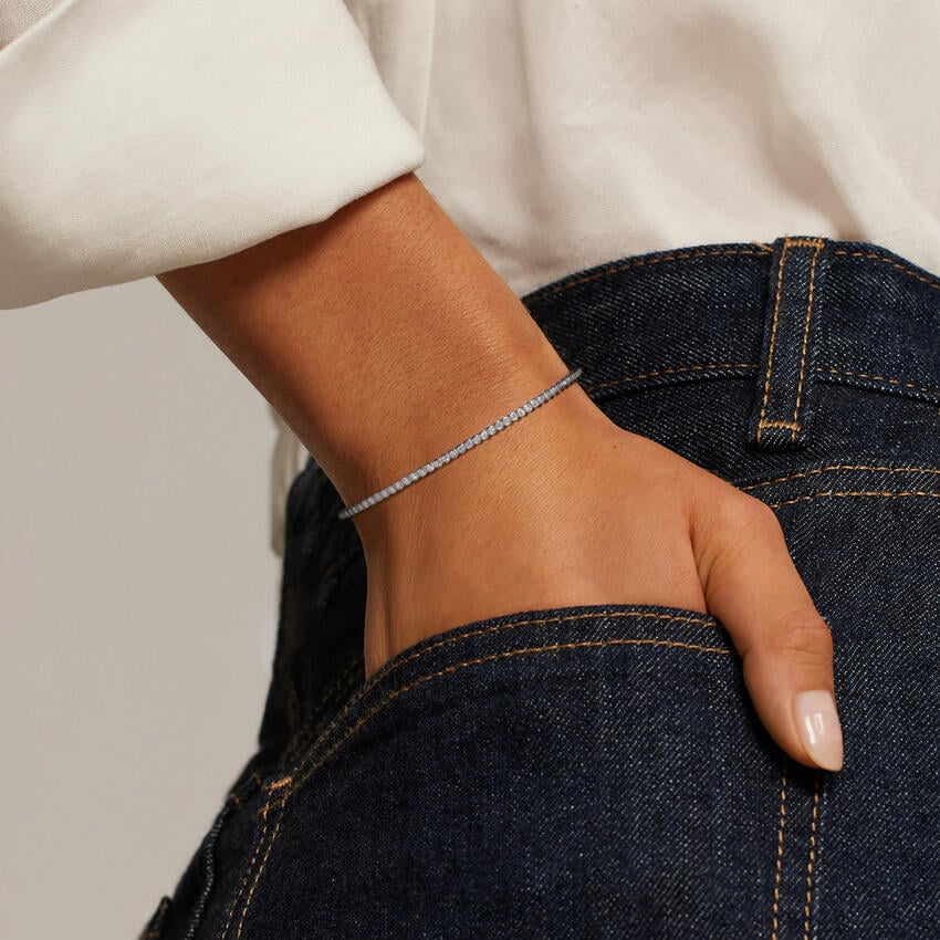 Semi-Bezel Natural Diamond Flexible Tennis Bangle Bracelet in 18K White Gold