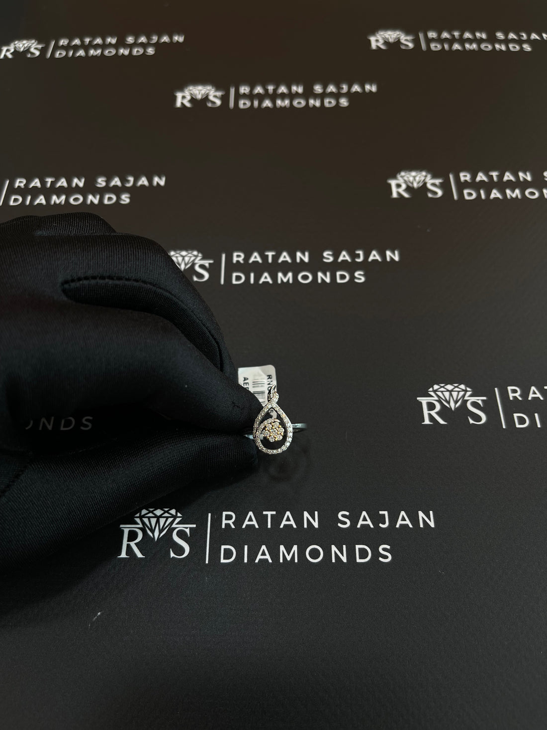 Natural Diamond 0.2 Carat Ring – 4 Gms 18K Solid Gold | Modern Gold Ring