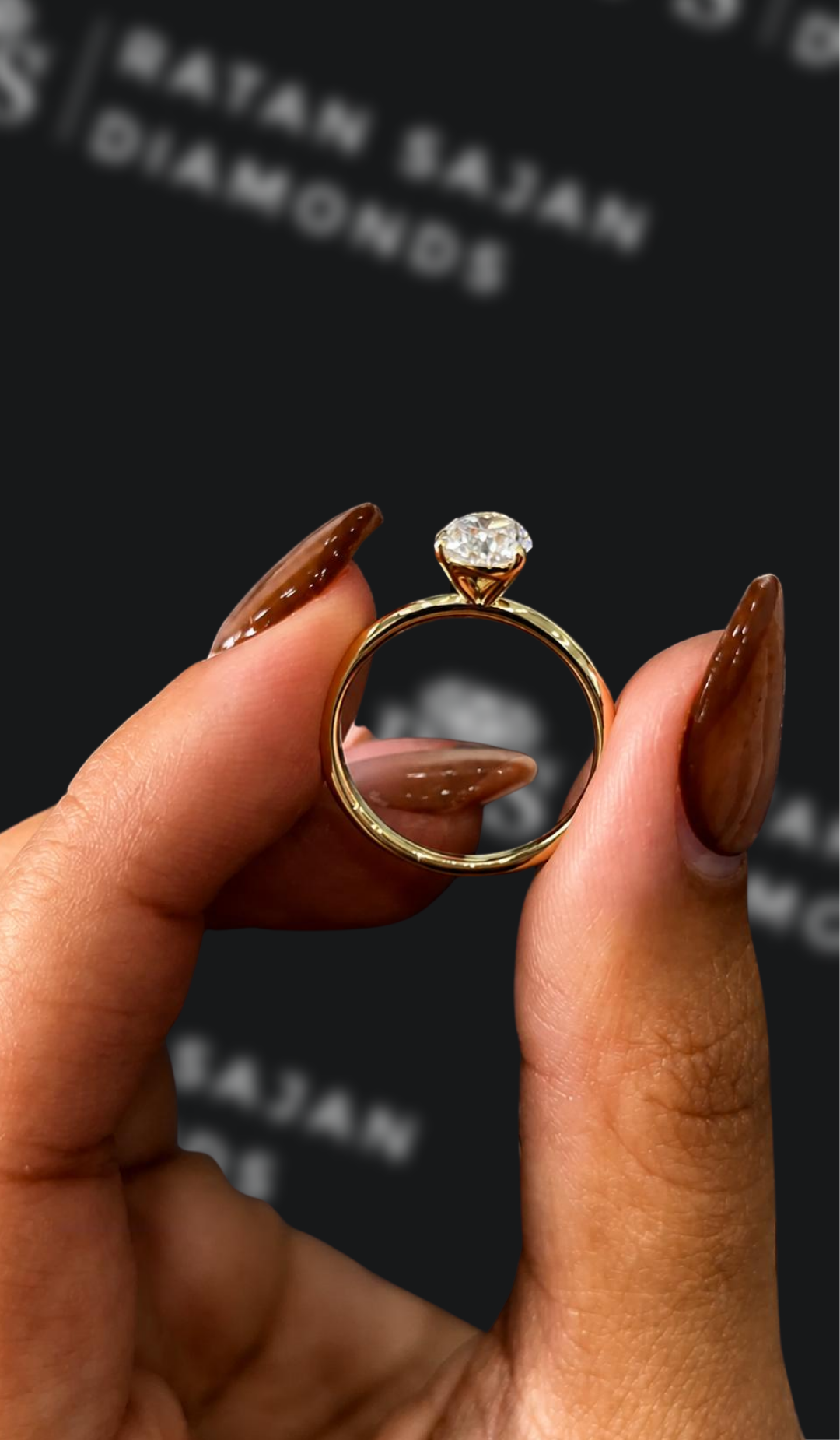 1 Carat Solitaire Engagement Ring - Pear Diamond