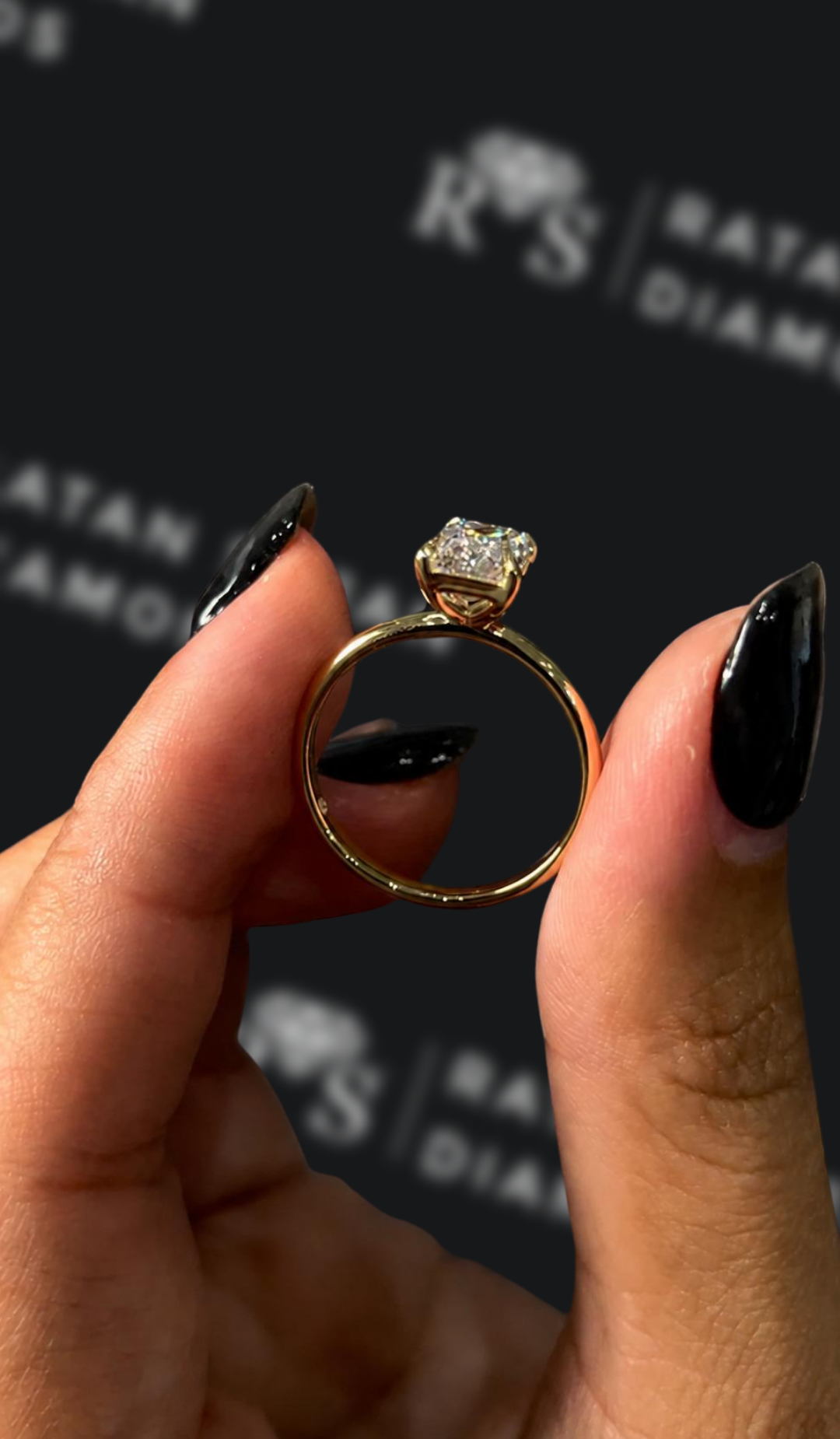 1.5 Carat Natural Solitaire Engagement Ring - Emerald Diamond