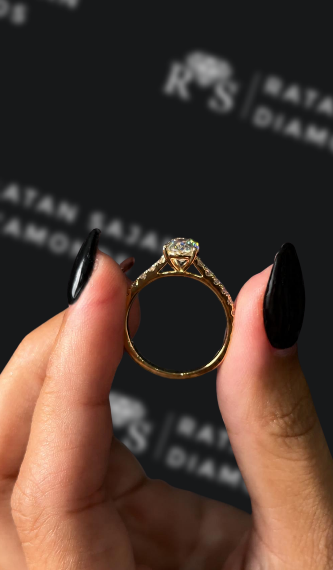 1 Carat Diamond Band Engagement Ring - Oval Diamond