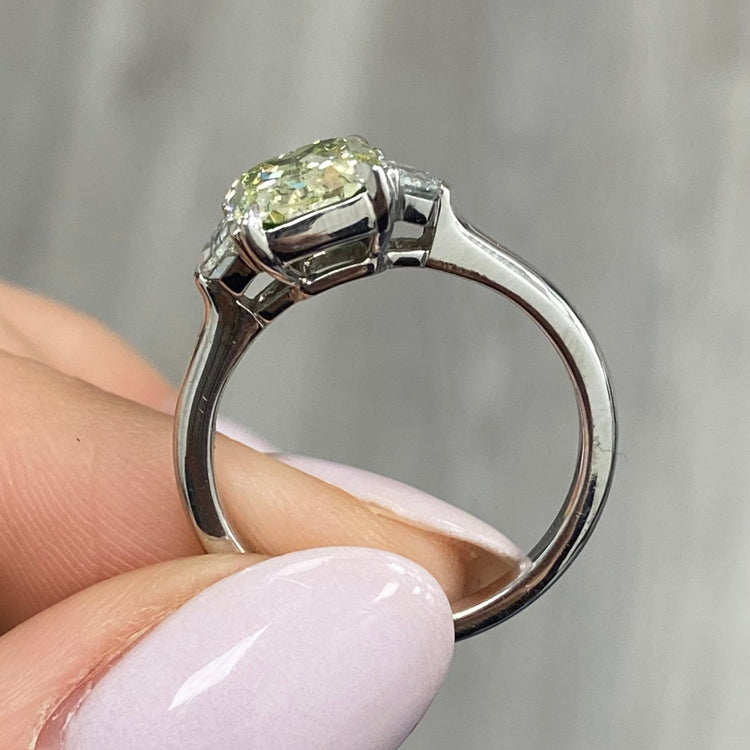 Fancy Intense Yellow Green Diamond Ring