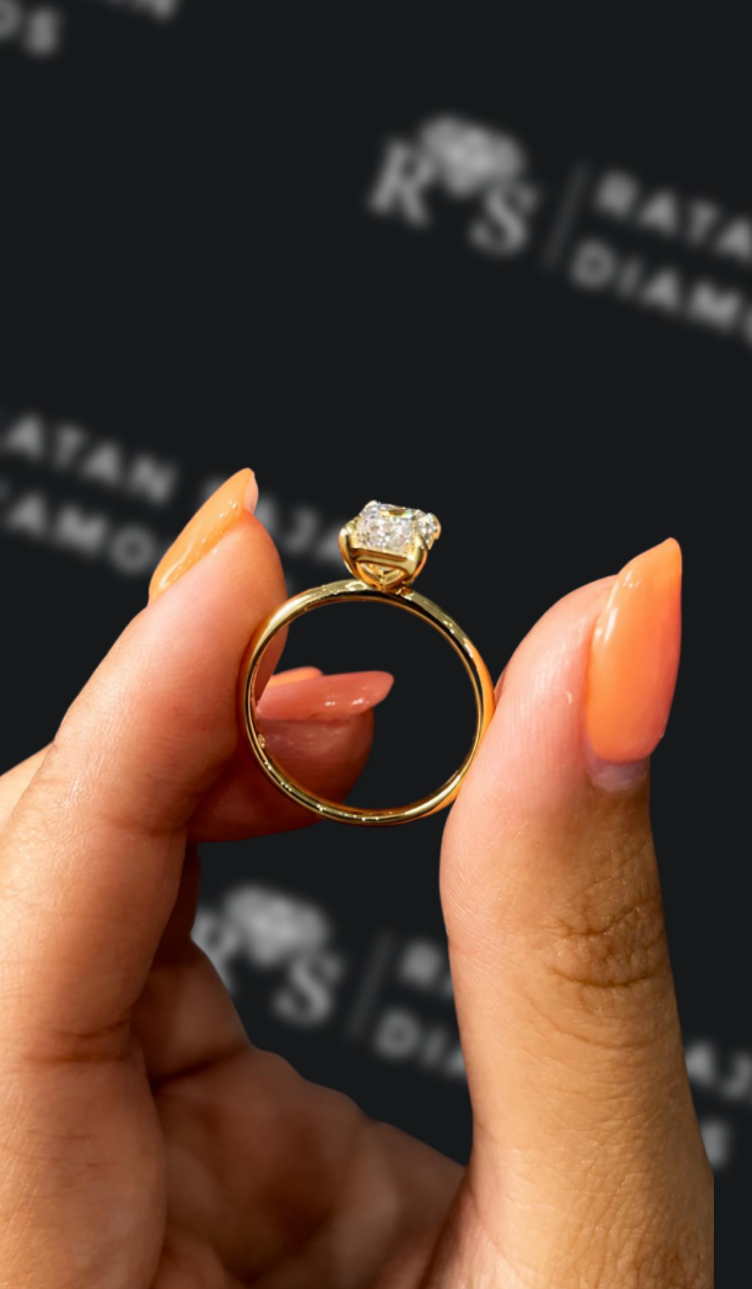 1.5 Carat Solitaire Engagement Ring - Emerald Diamond